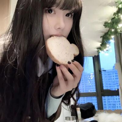 可盐可甜的女生头像真人照片
