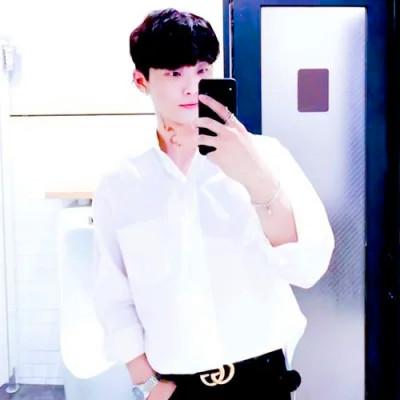 cp头像真人情侣一左一右 想要和你恋爱