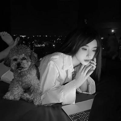 女生头像高级小众高冷黑白