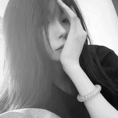 女生头像高级小众高冷黑白