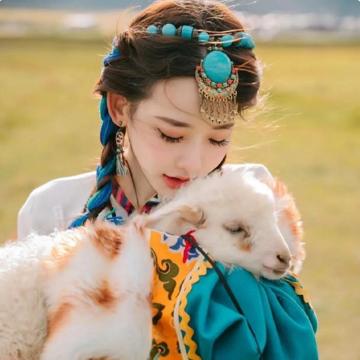 唯美草原女生头像图片