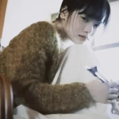 女生复古胶片风小众头像图片