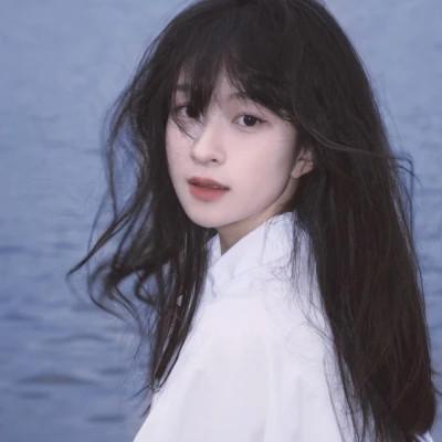 孤傲冷艳淡漠女生头像