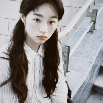 女生复古胶片风小众头像图片