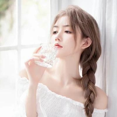 女生好看又高颜值的头像 高颜值令人怦然心动