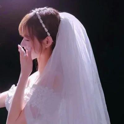 单人情侣头像一男一女分开