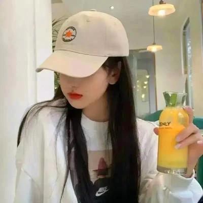 单人情侣头像一男一女分开