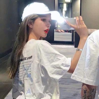 单人情侣头像一男一女分开