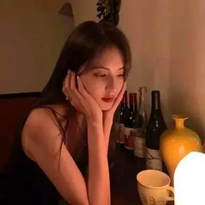 单人情侣头像一男一女分开