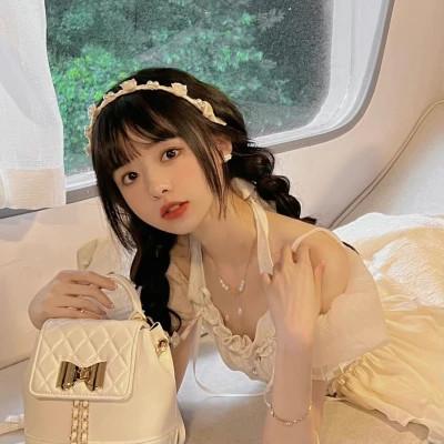 女生高级感头像