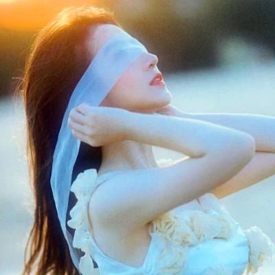 女生复古怀旧头像 高清好看的复古优雅诗意女子图片头像
