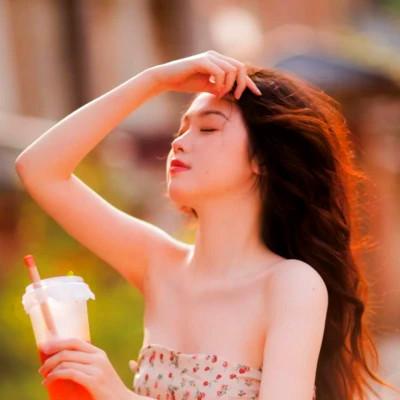 女生复古怀旧头像 高清好看的复古优雅诗意女子图片头像