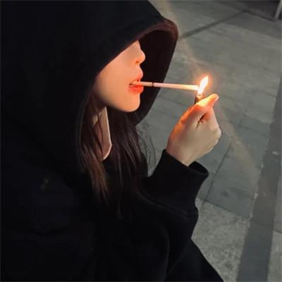 女生高级感头像