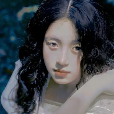 头像女加背景图片