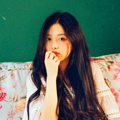女生复古怀旧头像 高清好看的复古优雅诗意女子图片头像