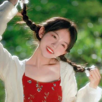 女生复古怀旧头像 高清好看的复古优雅诗意女子图片头像