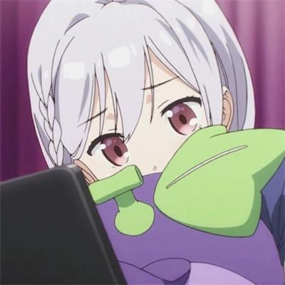 天月真白动漫女头图片