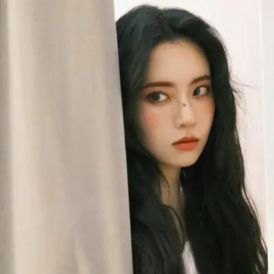女生头像高级感冷艳高清图片