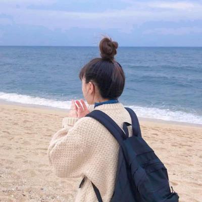 18岁的女生头像照片