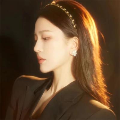 女生头像高级感冷艳高清图片