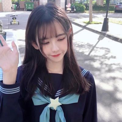 18岁的女生头像照片