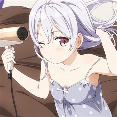 天月真白动漫女头图片