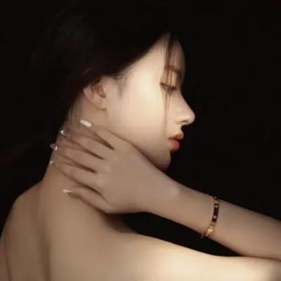 女生头像高级感冷艳高清图片
