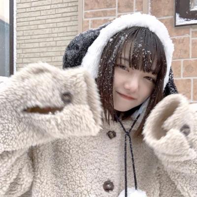 18岁的女生头像照片