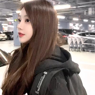 18岁的女生头像照片