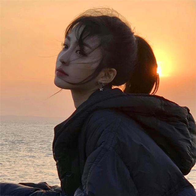 女生夕阳头像海边风景唯美图片