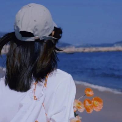 唯美森系复古文艺女生头像