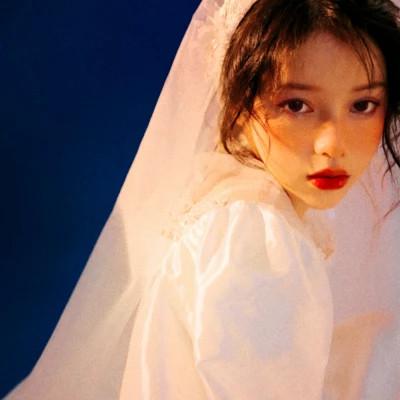 唯美森系复古文艺女生头像