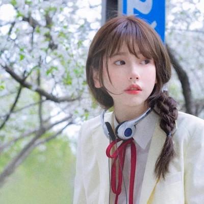 唯美森系复古文艺女生头像