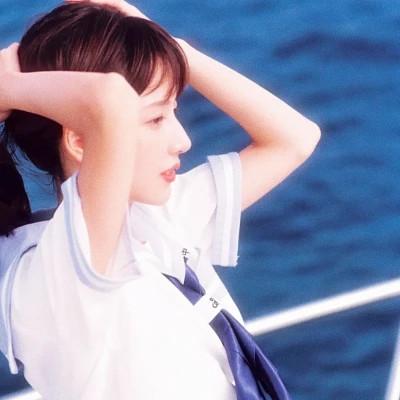 唯美森系复古文艺女生头像