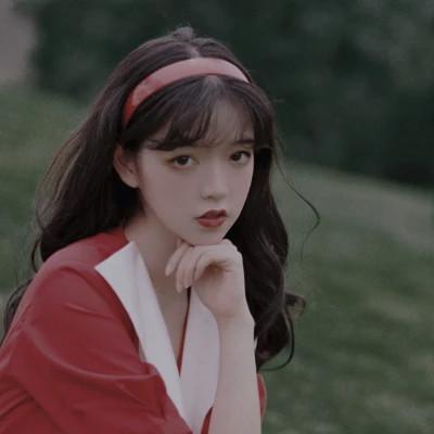 唯美森系复古文艺女生头像