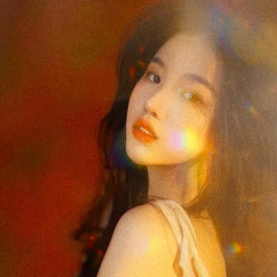 唯美森系复古文艺女生头像