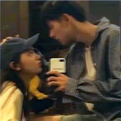 情侣头像慵懒偏冷淡风 随性慵懒的浪漫气质