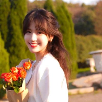 唯美森系复古文艺女生头像