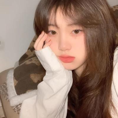 女性知性吸引人的图片头像