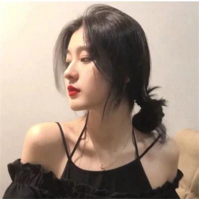 女性知性吸引人的图片头像