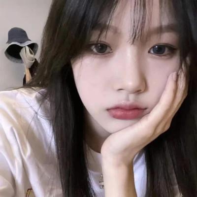 女性知性吸引人的图片头像