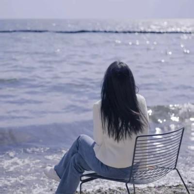 唯美高级优雅头像女生背影图片 好美的意境