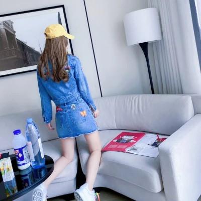 社会女头像全身高清图片