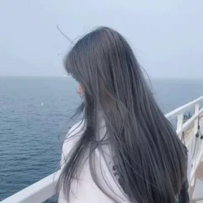 唯美高级优雅头像女生背影图片 好美的意境