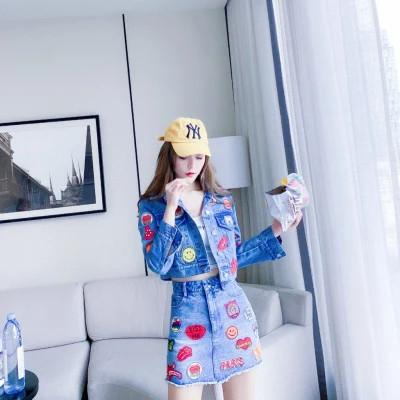 社会女头像全身高清图片