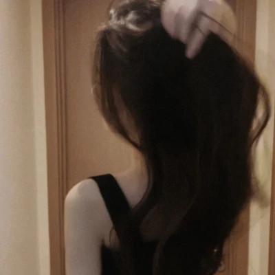 少女背影图片唯美微信头像