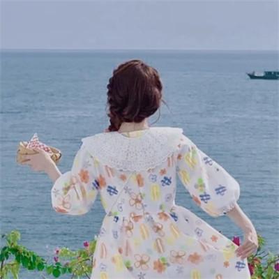 少女背影图片唯美微信头像