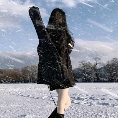 可盐可甜的头像真人女生