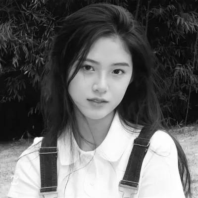 女黑白头像图片真人版，逆流而上的黑白文化