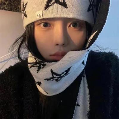 可盐可甜的头像真人女生